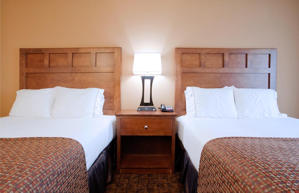 Holiday Inn Express Hotel & Suites Mount Airy By Ihg Zimmer foto