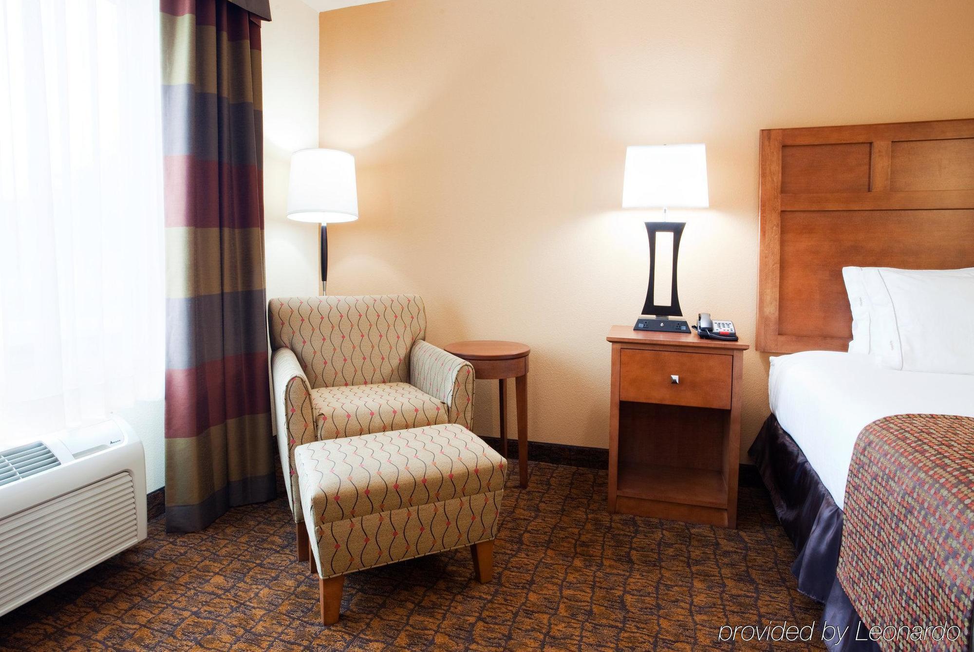 Holiday Inn Express Hotel & Suites Mount Airy By Ihg Zimmer foto